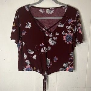 Mudd Floral Maroon Croptop‎ Size Large